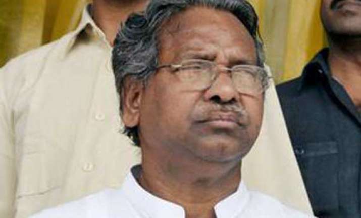union textiles minister resigns over telangana issue