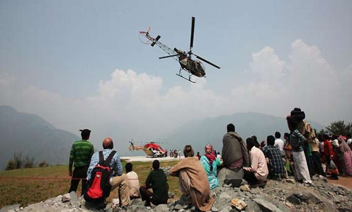 uttarakhand over 3 200 people airlifted as army iaf