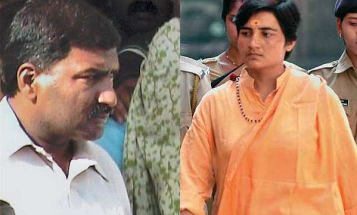 vhp defends sadhvi pragya lt col purohit