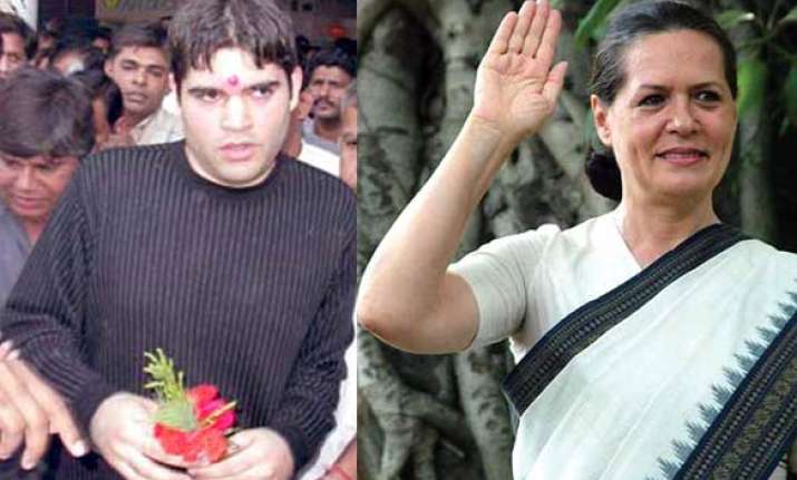 varun invites sonia gandhi to his wedding