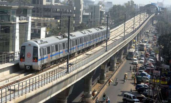 voltage fluctuations slow down metro blue line