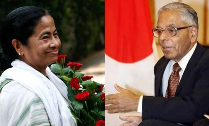 mamata to be sworn in cm on friday