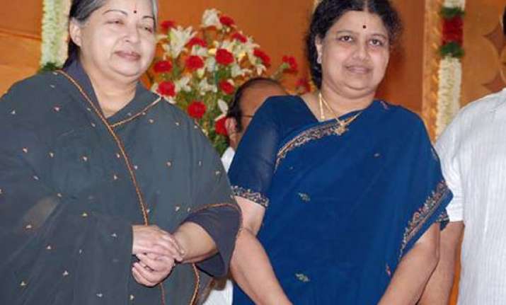 was sasikala giving slow poison to jayalalithaa tehelka