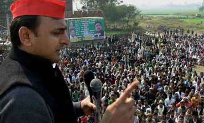 wave in favor of third front sp to play major role akhilesh