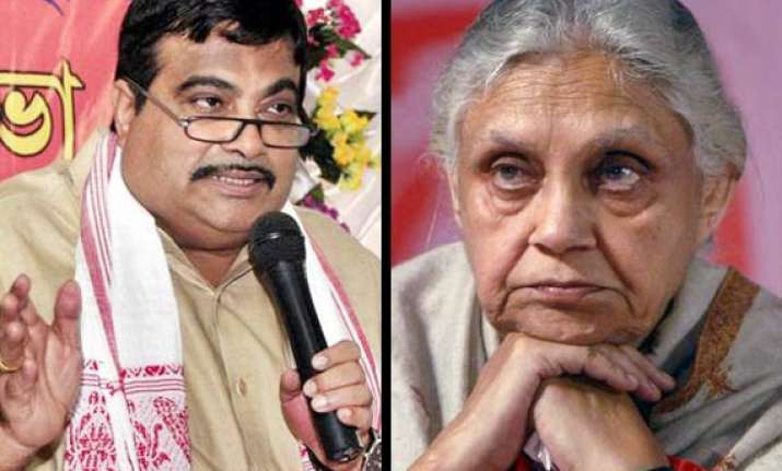 why is cong is saving sheila dikshit asks gadkari