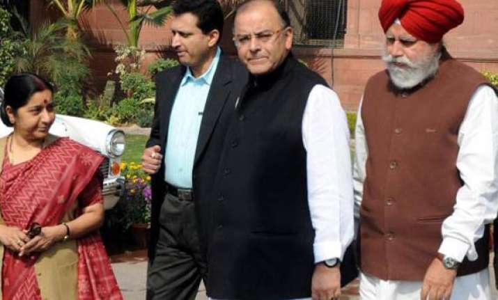 withdraw lokpal bill bring an effective bill bjp to govt