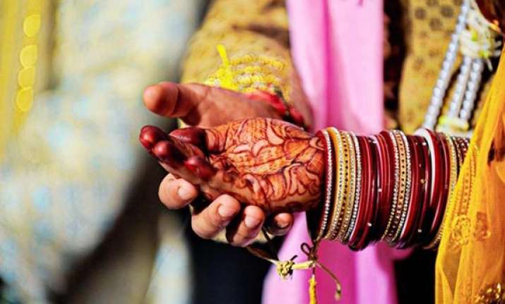 woman commits suicide after boyfriend seeks dowry for