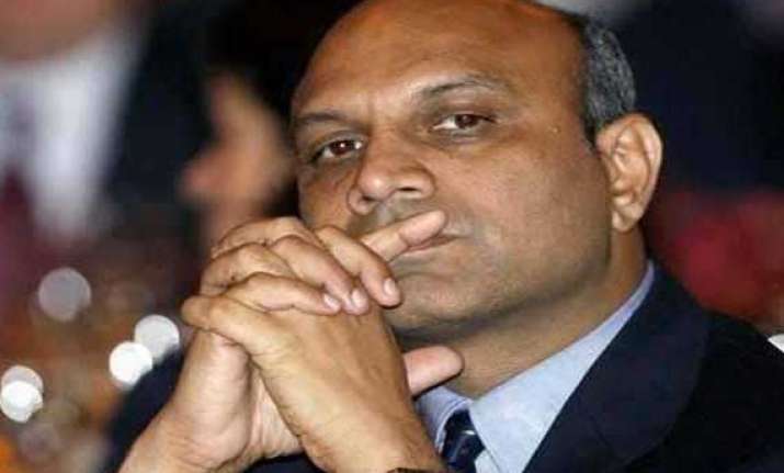 ysr cong complains against union minister pallam raju