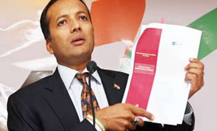 zee editor files defamation case against naveen jindal