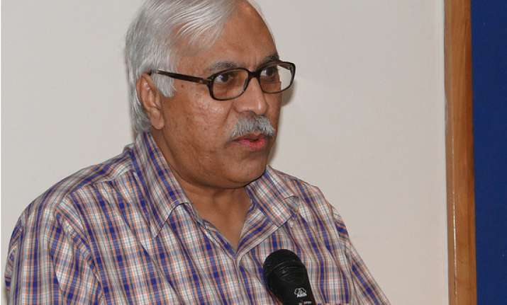 ec plans to use facebook twitter for voter education