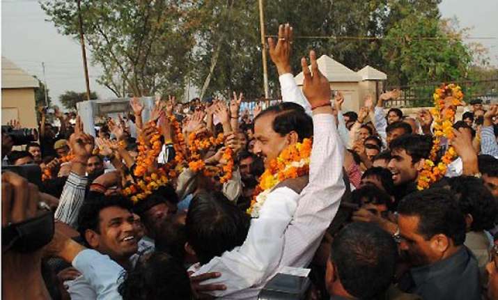 24 candidates in fray for gautam buddha nagar ls seat