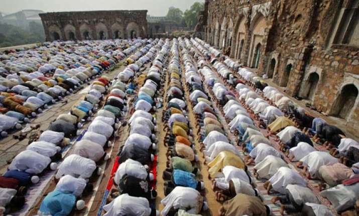 2 killed 35 injured in idgah wall collapse