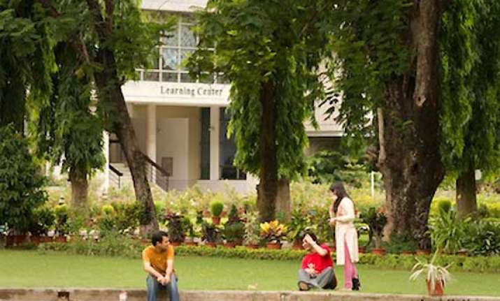 100 per cent campus placement at xlri jamshedpur