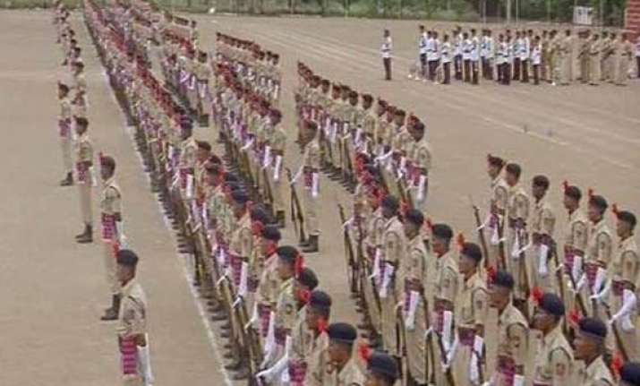930 posts lying vacant in ips up tops list