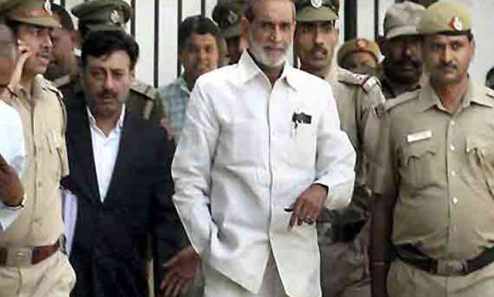 1984 riots sc dismisses sajjan kumar s plea