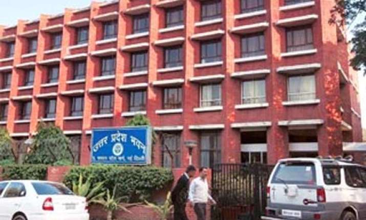 100 room up bhawan to be built in noida