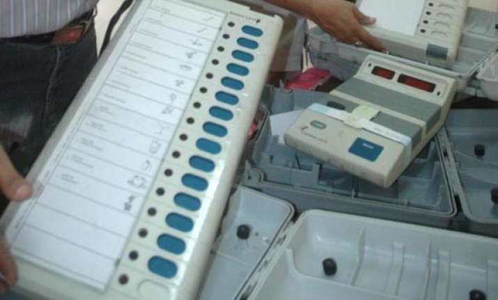 2014 lok sabha ec prepares for early polls places order for