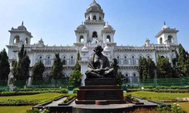 a man under mental depression breaks into andhra pradesh