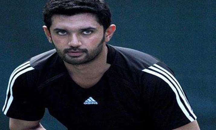aap fields cobbler against paswan s son