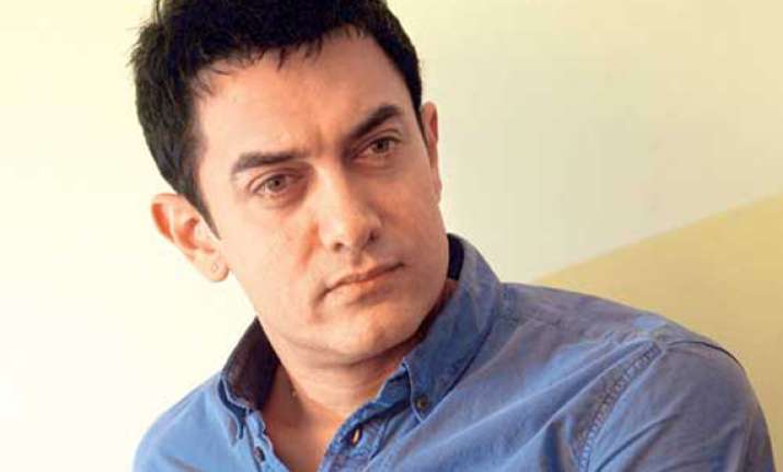 aamir writes to ec clarifies he is not supporting aap
