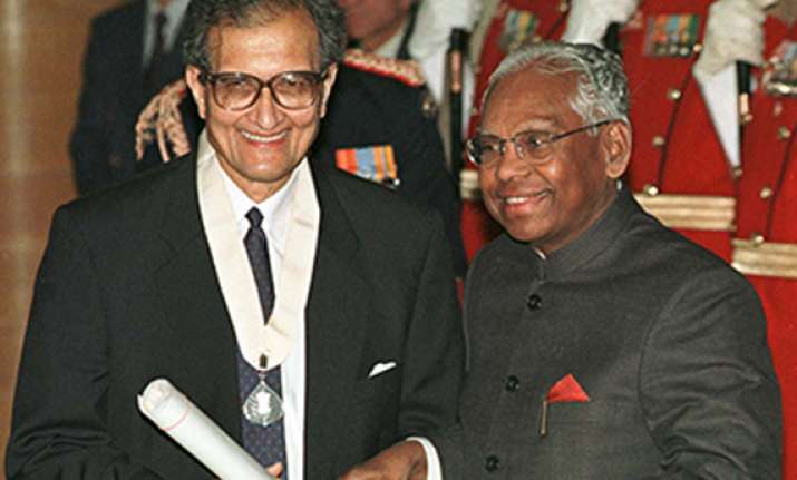 amartya sen offers to return bharat ratna if vajpayee asks