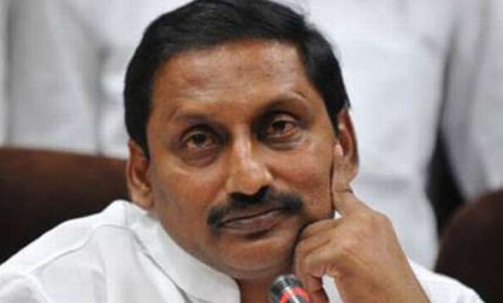 andhra cm rushes to delhi promises help to pilgrims