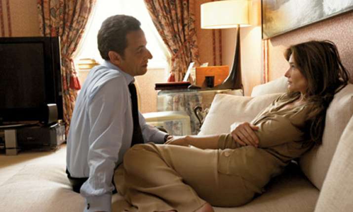 watch pics of nicolas sarkozy and carla bruni the sexy