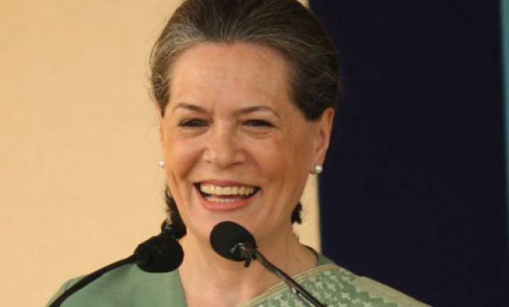 bjp asks ec to stop sonia from airing message on dd air