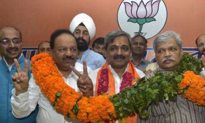 bjp may consider forming govt in delhi if invited by lg