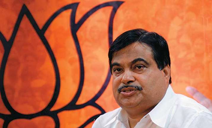 bjp backs gadkari on purti investments