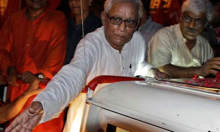 bengal cm sweating it out in jadavpur