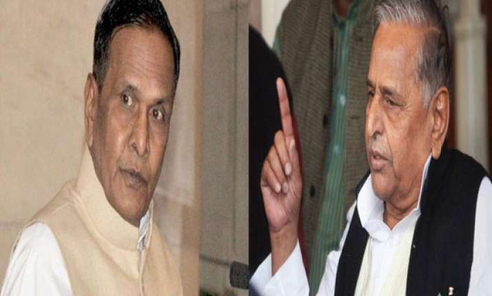 beni jibes at mulayam over prime ministerial dreams