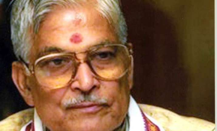 bjp hits out at upa govt s effort to silence criticism