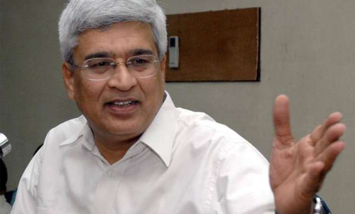 cpi m justifies support to pranab