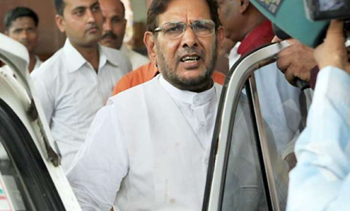 centre discriminating against bihar says sharad yadav