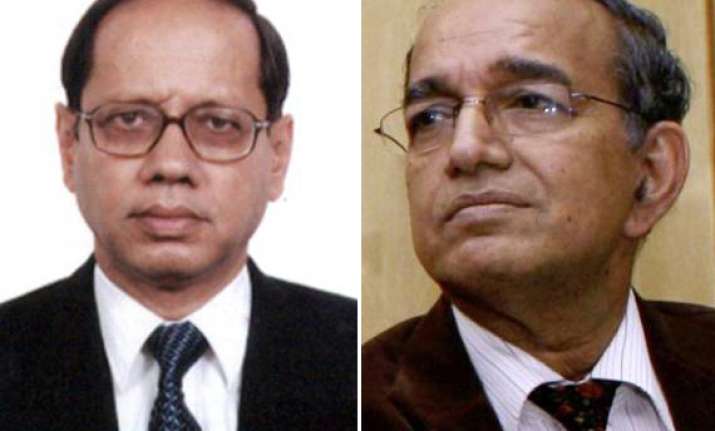 centre justifies direct cash transfers before election