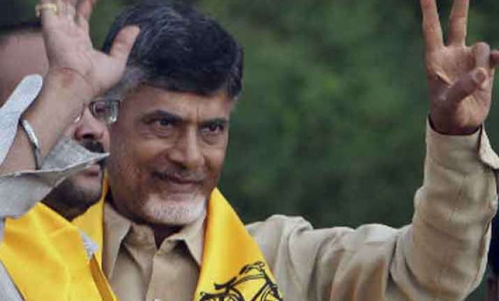 chandrababu naidu greets chandrasekhara rao