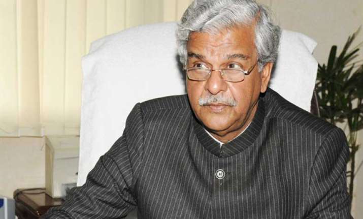 congress hopes mamata will accept pranab s candidature