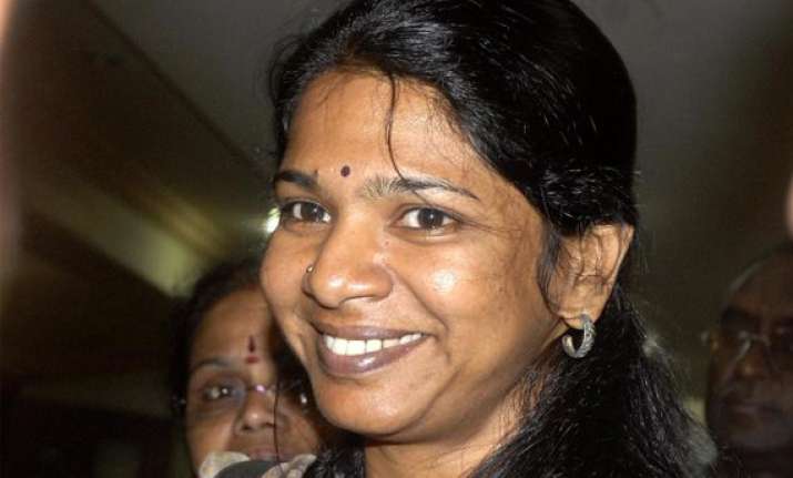 congress decides to support kanimozhi in rs polls