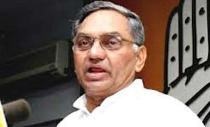 congress expels six andhra pradesh mps opposing telangana