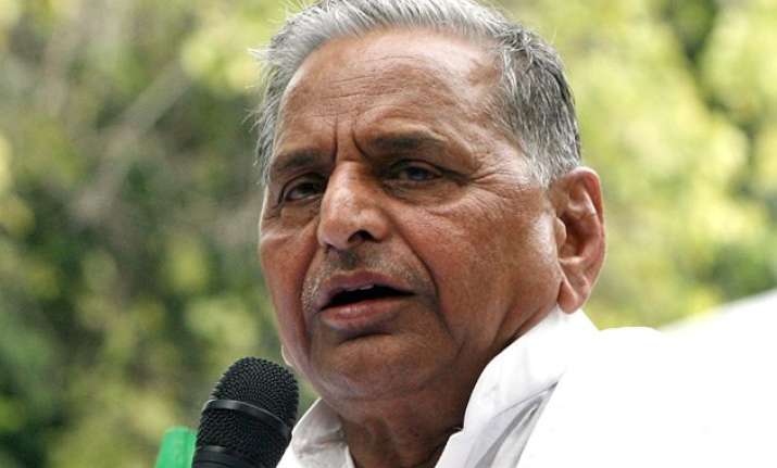 congress shedding crocodile tears on poverty mulayam