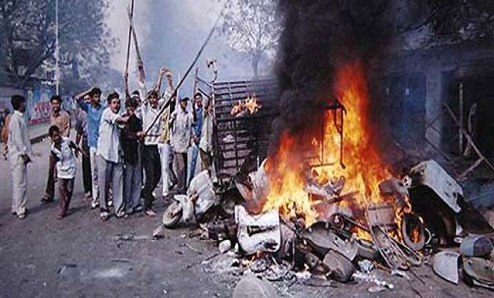 congress lawyers slam gujarat govt for destroying 2002 riot
