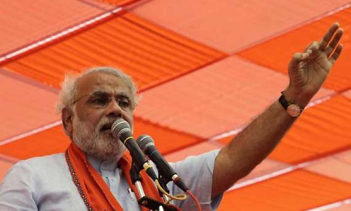 congress lacks guts to stand up to rehman malik says modi