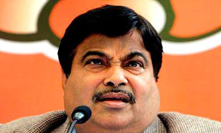 delhi assembly polls gadkari discusses strategy with bjp