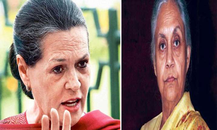 delhi gang rape worried sonia writes to shinde sheila
