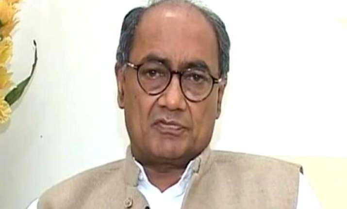 digvijay singh gets bail in defamation case filed by gadkari