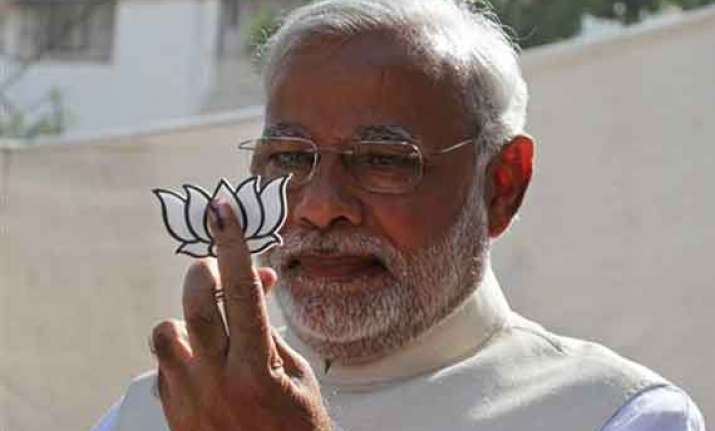 ec asks gujarat administration to file complaint/ fir