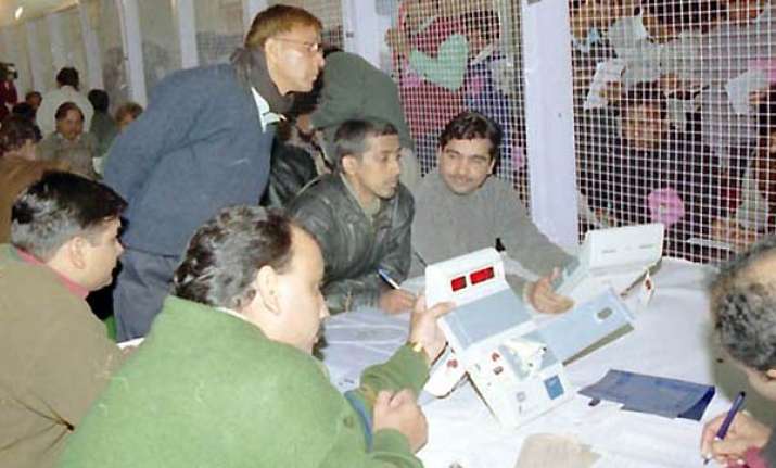 ec asks poll authorities to ready counting halls by tuesday