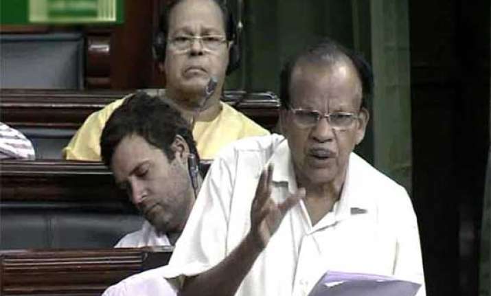 footages of rahul gandhi with eyes shut in ls goes viral on