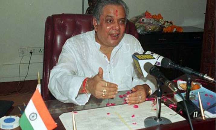 former union minister tapan sikdar on ventillator